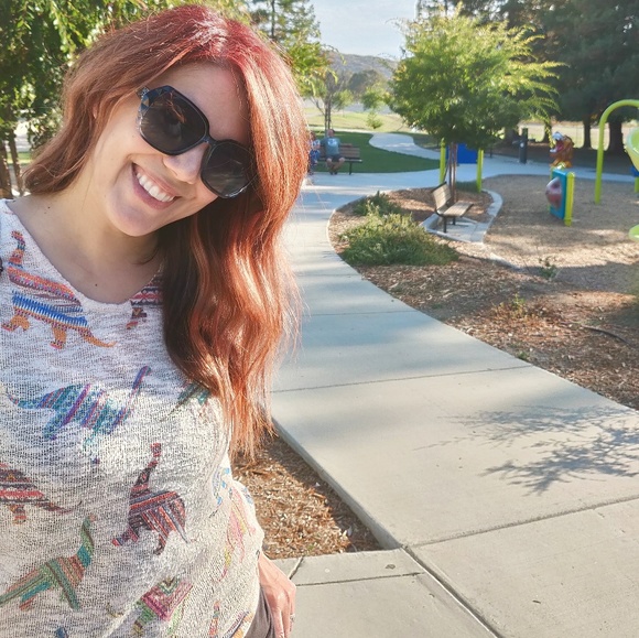 ::  H E L L O  :: - Picture 3 of 4